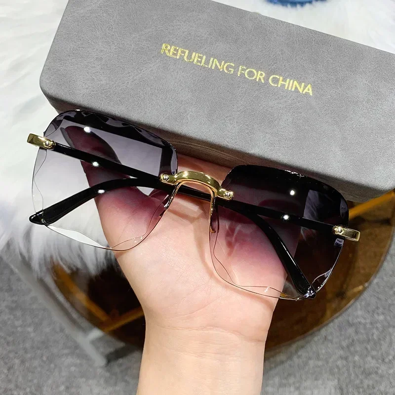 Square Sunglasses Woman Fashion Rimless Gradient Sun Glasses Brand Designer Ladies Frameless Gradient Mirror Shades Eyeglasses