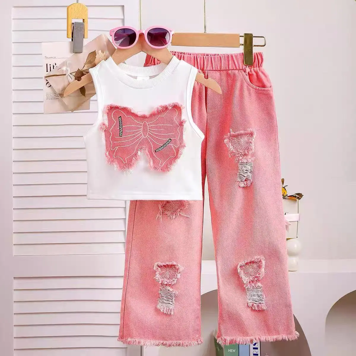 

2025 New Children's Clothing Summer Patch Bow Sleeveless Top + Pink Ripped Denim Pants Two-piece Set Kids Outfits 5-14 Year