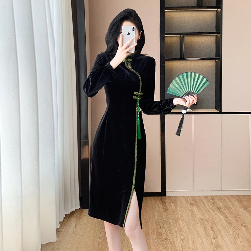 Sukienka Cheongsam damska z mieszanki aksamitu, nowoczesna orientalna suknia z kontrastowymi panelami, wykończeniem, elegancka sukienka Qipao na jesień i zimę, idealna na bankiety, 2025