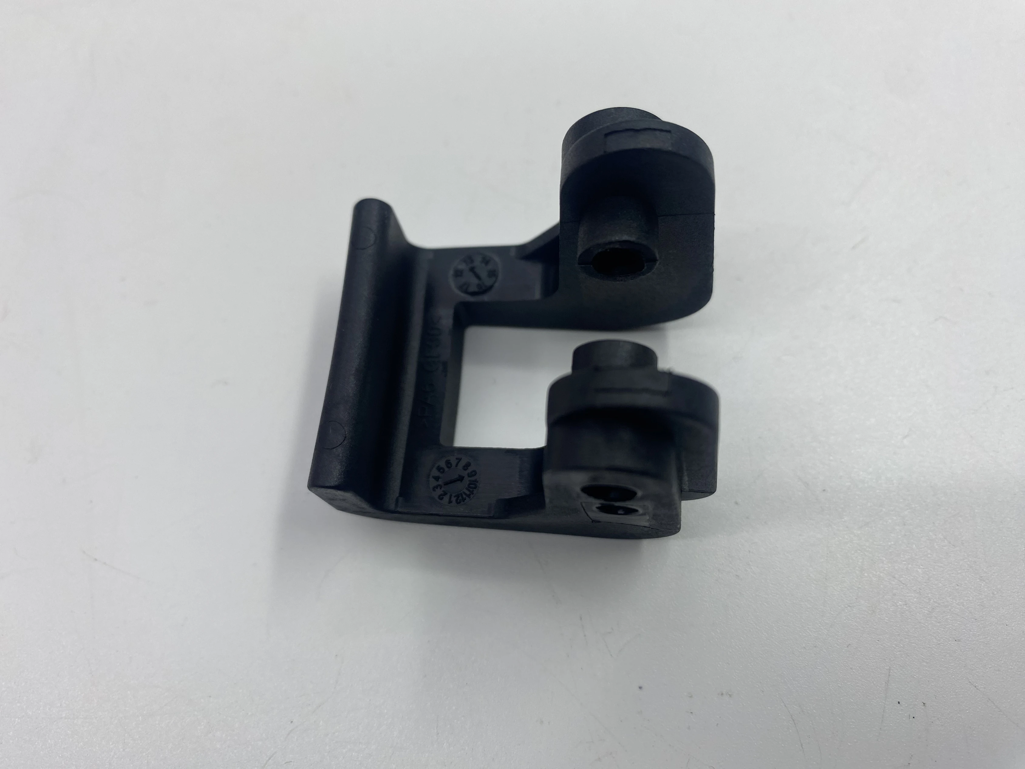 Applicable to Kawasaki GTR1400 side box hook side box hook motorcycle accessories