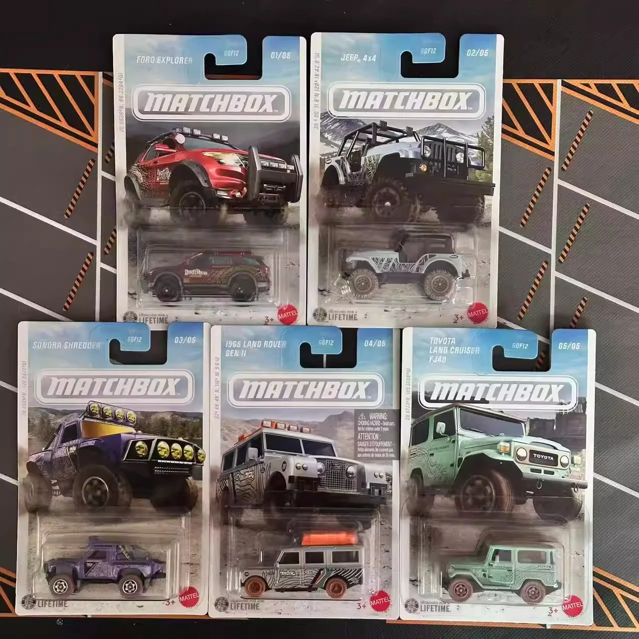 

Модель автомобиля Matchbox серии «Юрский период»: Ford Jeep Sonora, Shredder, Toyota FJ40, внедорожник, металлическая, масштаб 1:64, коллекционная модель, литая под давлением.