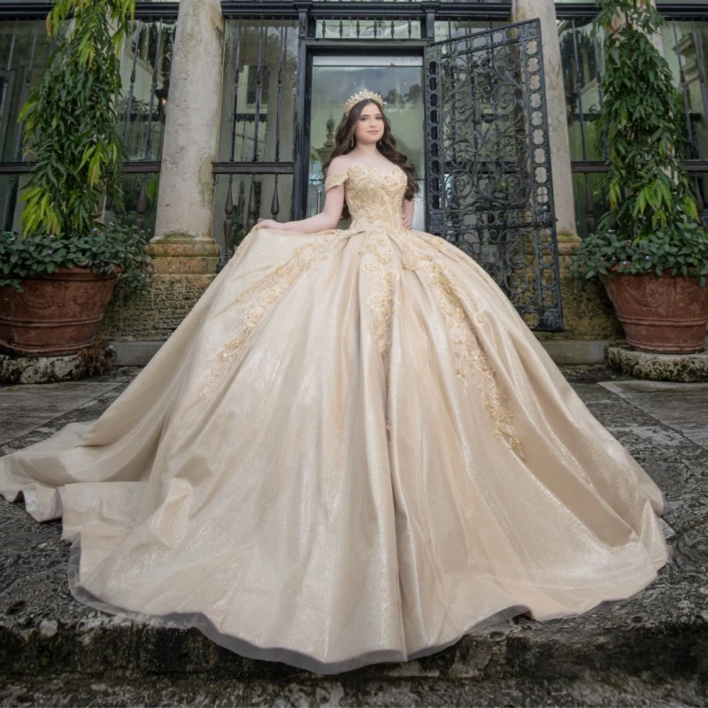 

Champagne Shiny Quinceanera Dresses Off The Shoulder Applique Lace Beading Tull Corset Party Birthday Sweet 16 Dress Vestidos 15