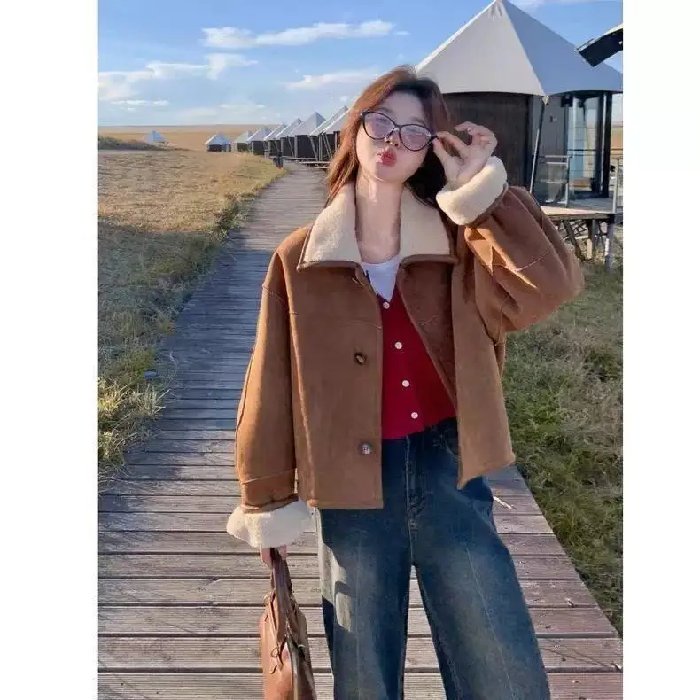 

Женская утепленная замшевая куртка из овечьей шерсти, осенняя новинка 2025 года, зимняя, для защиты от низких температур, с интегрированным мехом.