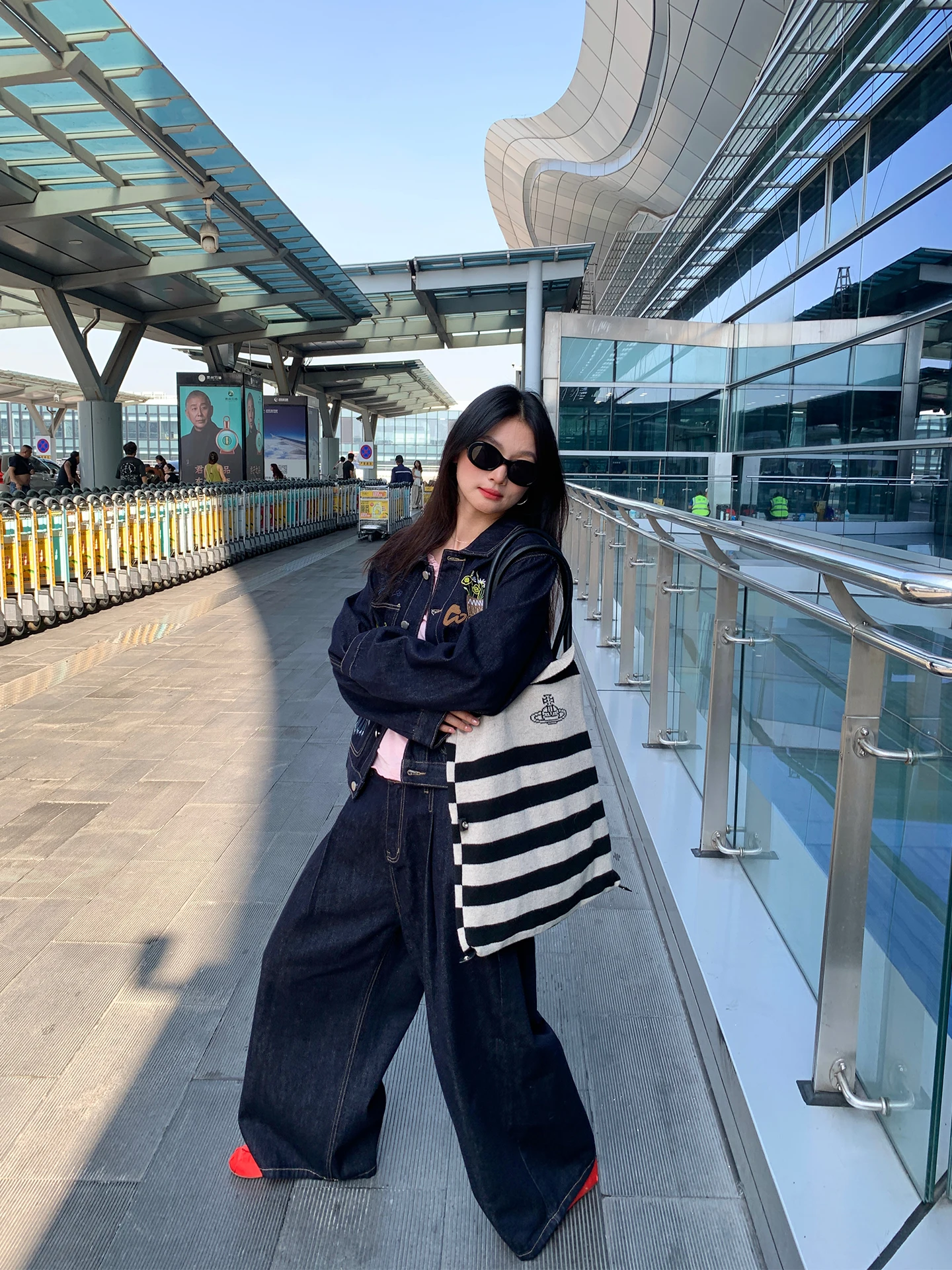 

Комплект одежды, ранняя осень, шикарные корейские джинсовые широкие брюки, комплект из двух предметов, модный повседневный хлопковый комплект с вышивкой