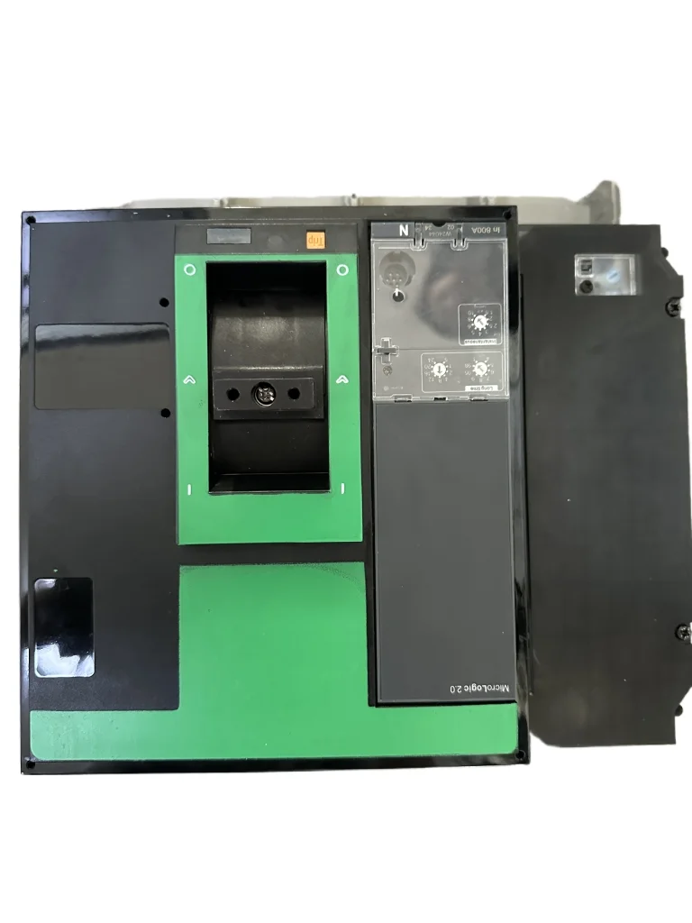 3P 4P 630A 800A قطاع دارة سلسلة مدمجة MCCB قاطع الدائرة المقولب