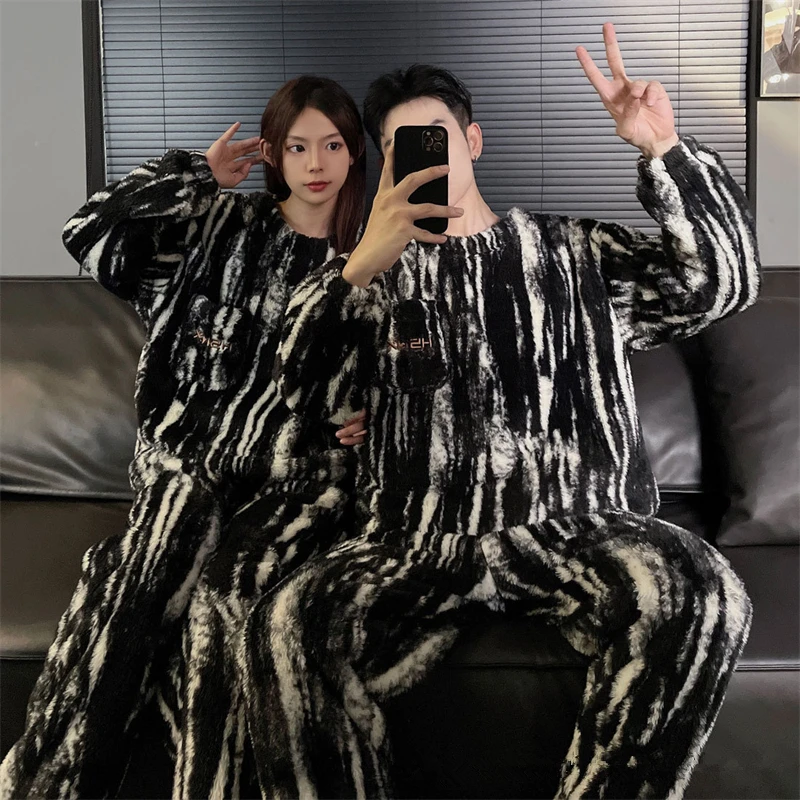 2024 warm verdicken Korallen Fleece Paar Nachtwäsche für schlafende Männer Winter Pyjamas koreanische Pyjamas Para Parejas Frauen Pyjama Sets