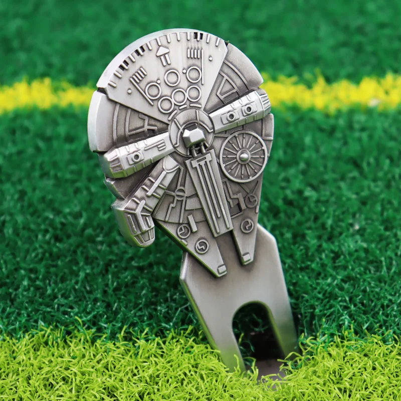 New Golf Divot ToolCreative Spaceship Putting Green Fork Golf Metal Ball Yoke/Turf Repair