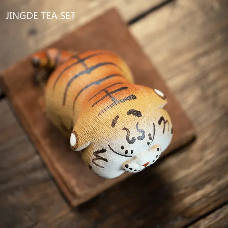 Boutique Tea Pet Ornaments Hand Painted Tiger Model Tea Table Decoration Chinese Yixing Purple Clay Tea Set Accessories