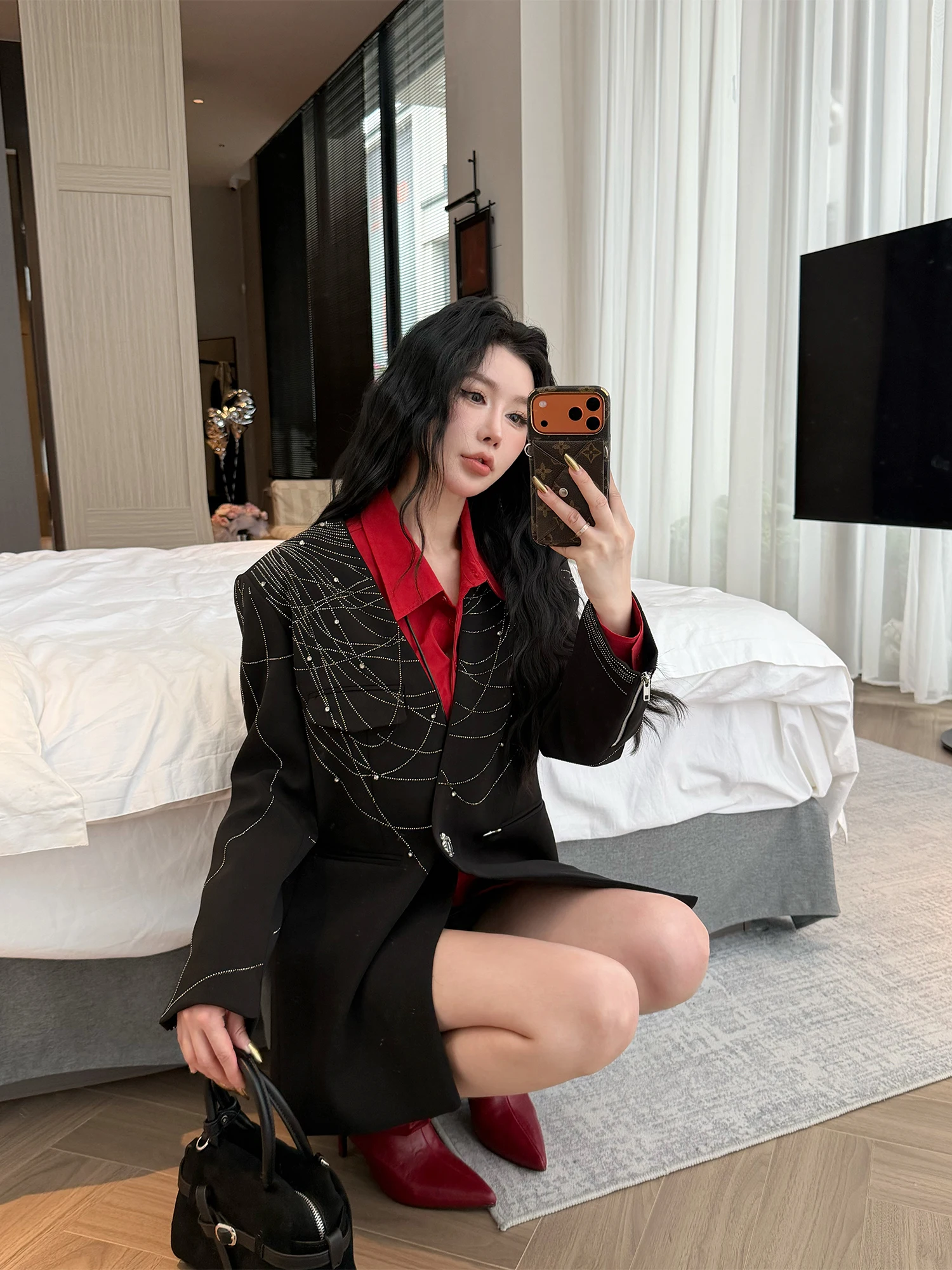 

Женский костюм с эффектом похудения, дизайнерский, с V-образным вырезом, приталенный, оригинальный дизайн L2947, приталенный крой, полиэстер...