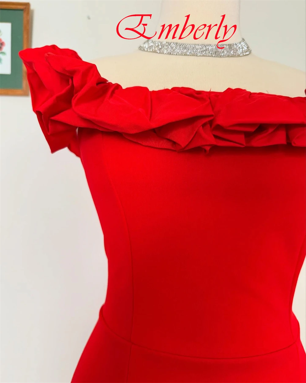 Customized Classic Straight Evening Dress Boat Neck Off the Shoulder  Exquisite Special Occasion Gowns Sweep Train Boat Neck