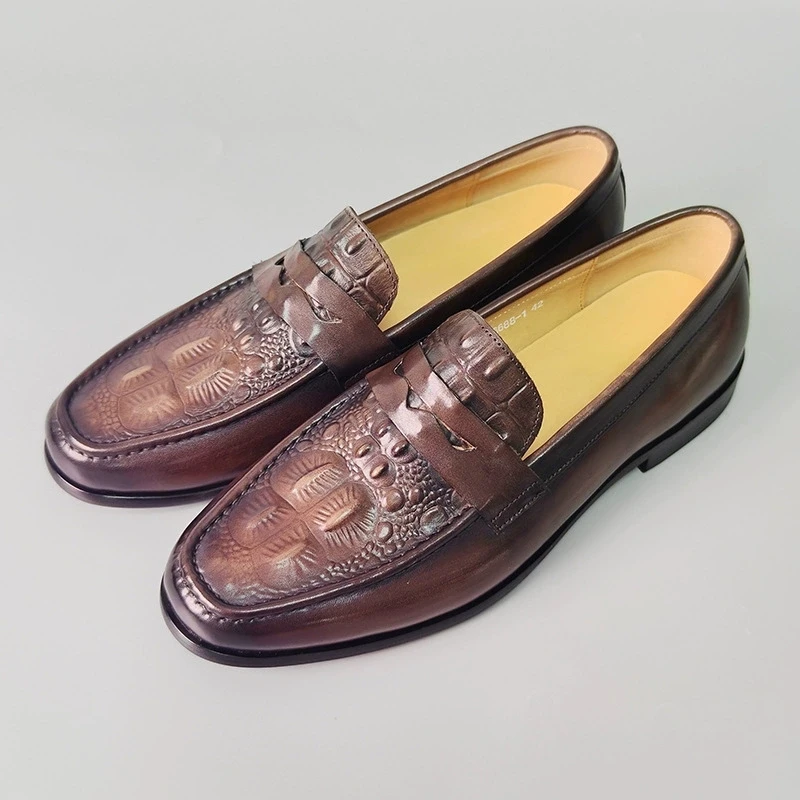 

Мужские повседневные коричневые прогулочные туфли на плоской подошве из натуральной кожи с крокодиловым узором в британском стиле, мужские модельные лоферы без шнуровки