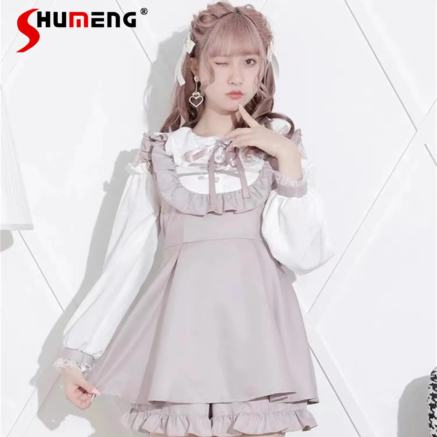 

Японский комплект в стиле минес: милое платье лолита с длинными рукавами, кружевным бантом и вырезами, а также шорты с высокой талией для женщин