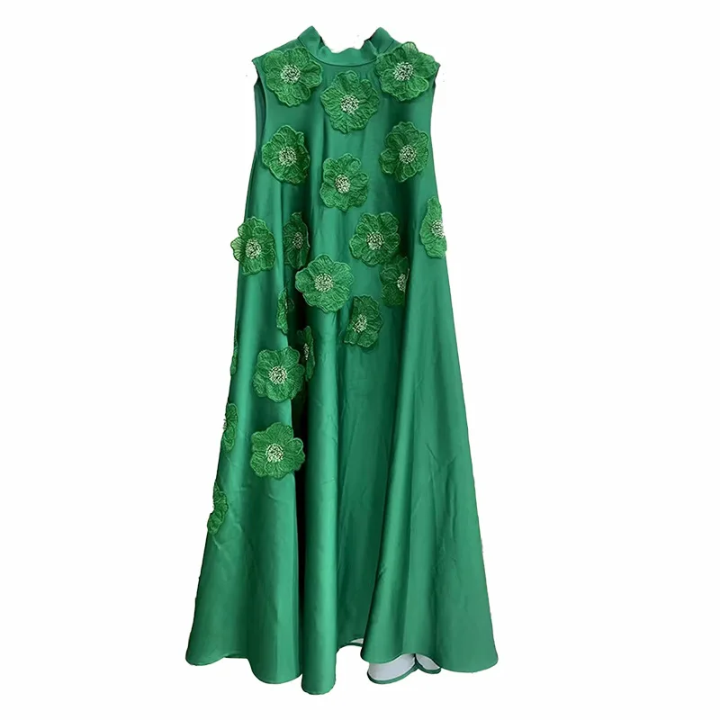 ชุดเดรสยาวลำลองสีชมพู แขนกุด ผูกหลัง ดีไซน์ดอกไม้สามมิติ สไตล์ดาราแฟชั่น ปี 2025