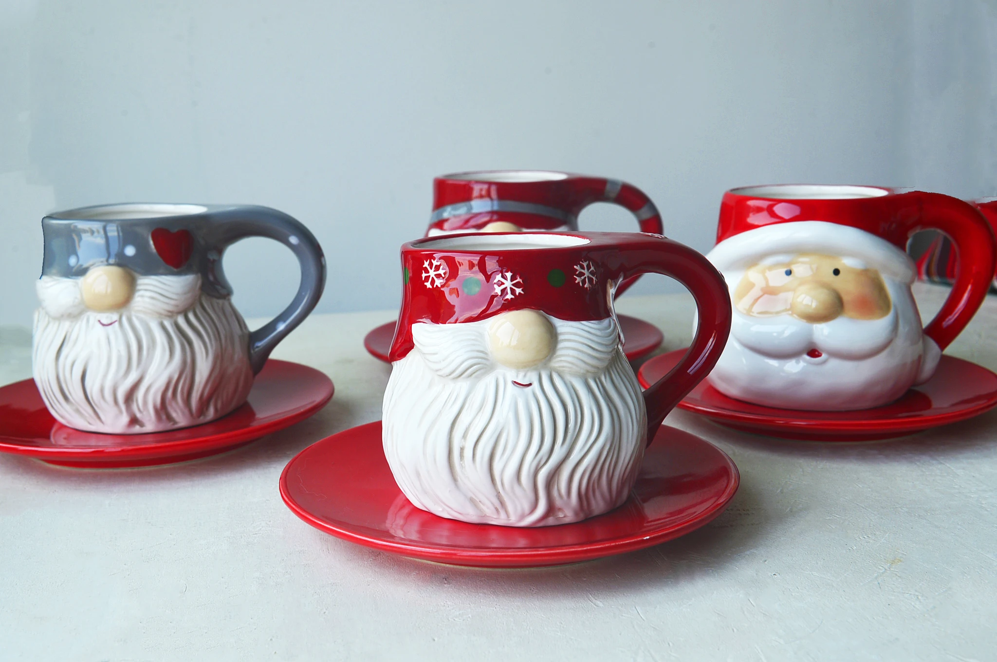 Christmas Gift Mugs Coffee Cups Christmas Tableware Santa Claus American Couple Cup with Saucer Water Cup Ceramic Hand-painted