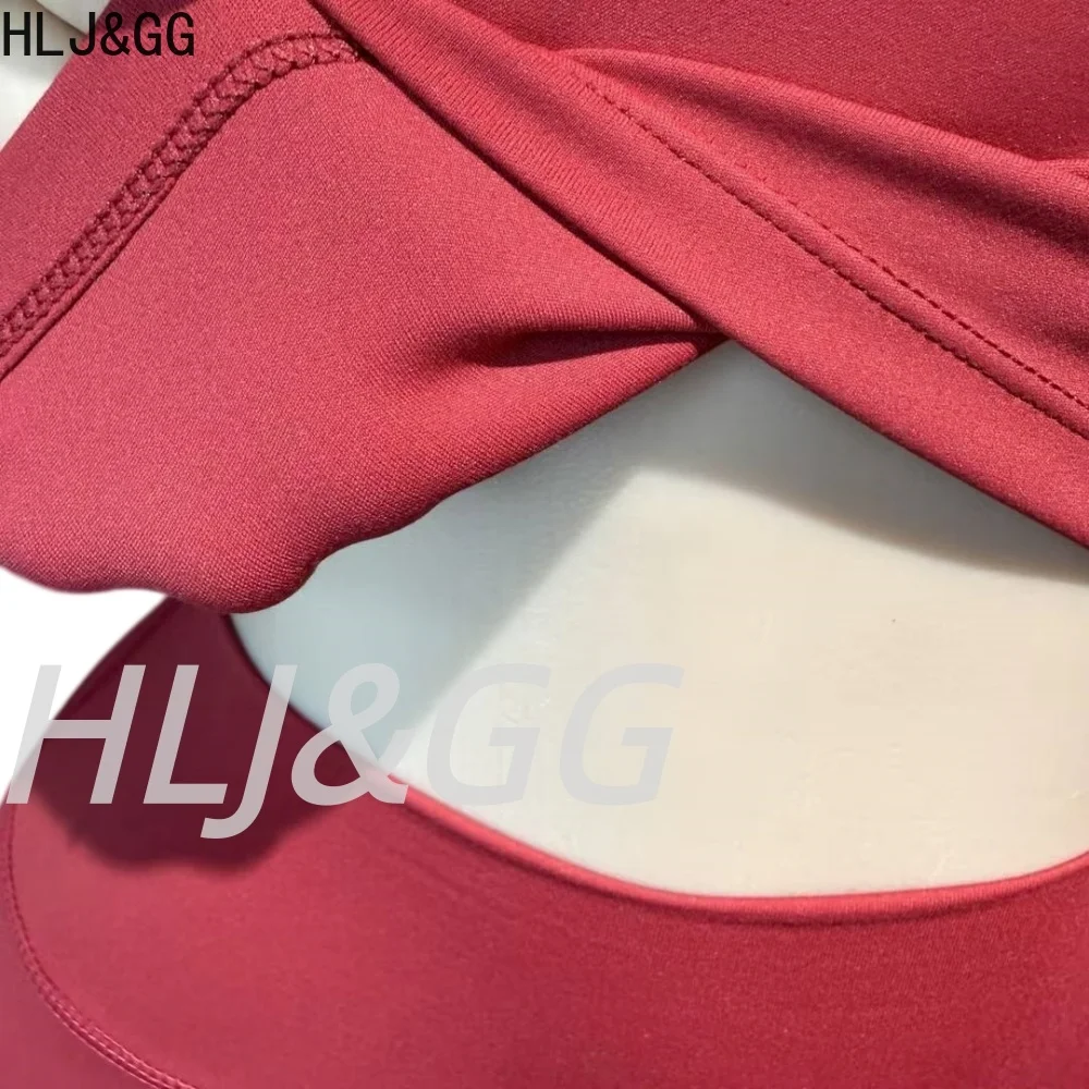 HLJ&GG Women High Quality Activewear Set Casual Stretch Round Neck Short Sleeve Top And High Waist Capri Pants Two Piece Outfit view 6