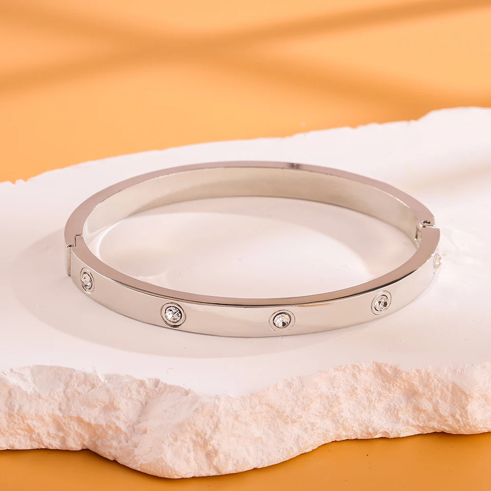 Minimalistisches rundes Zirkon-Einlege-Armband aus Edelstahl in Silber oder Gold, modisches Accessoire für den täglichen Gebrauch, Unisex-Geschenk. – Detail 7