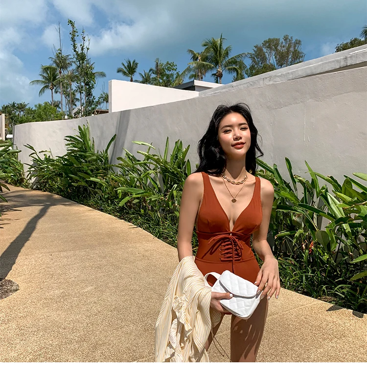 เกาหลี Retro One-piece สามเหลี่ยม V เซ็กซี่ Backless Cool Girl Quick-drying ชุดว่ายน้ํา Seaside Backless Water Park Suspender ชุดว่ายน้ํา
