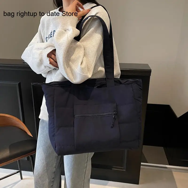 Simple and Casual Pure Color Shoulder Tote Bag with Large Capacity Perfect for Commuting and Shopping