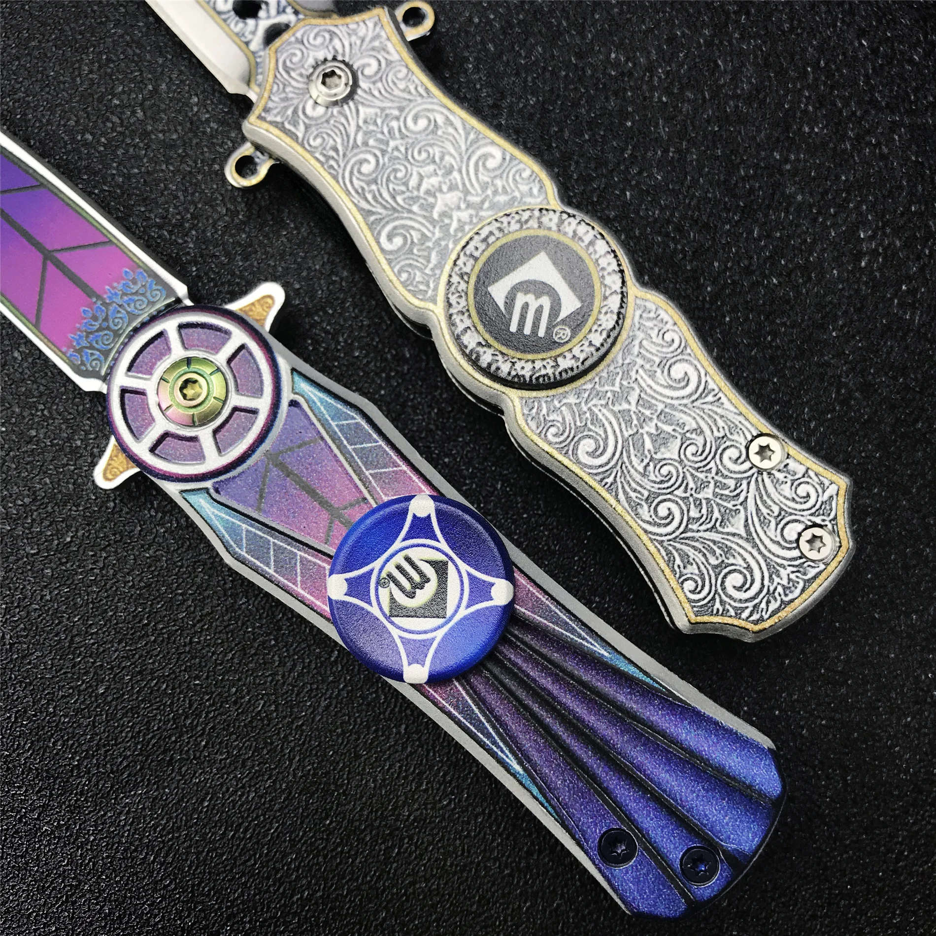 All Steel CM76 Gyro Folding Knife Exquisite Decorative Pattern 440C Blade Pocket Knife Cutting Tool Survival Knives Gift to Boy