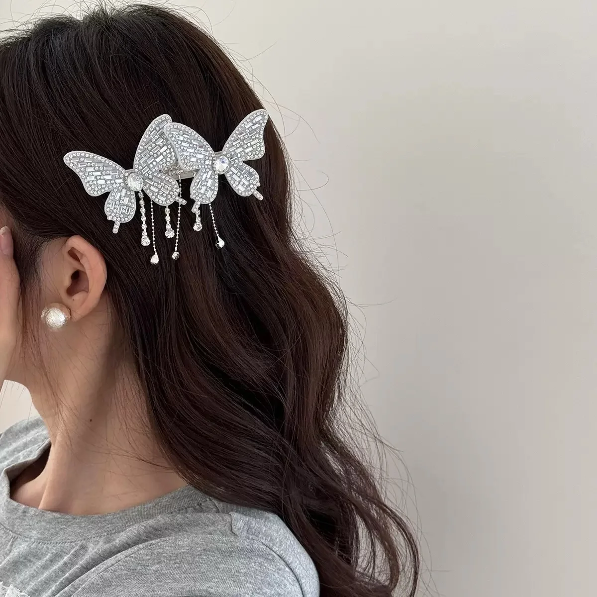 Exquisiter süßer Haarnadel-Haarschmuck mit seitlichem Diamant-Schmetterling für Frauen – Detail 6