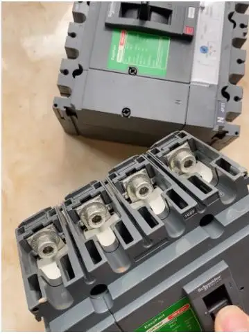 Machine à tailler Russell d'occasion, CVS160F, 160A