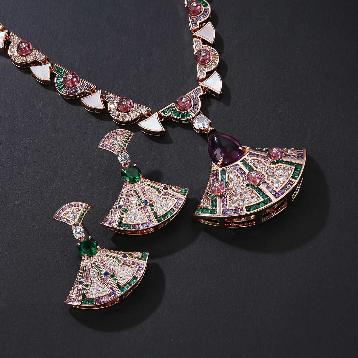 Luxury Elegant Long Cubic Zirconia fan-shaped Pendant Design Necklace Earrings Set Lady Party Accessories Wholesale CN11526