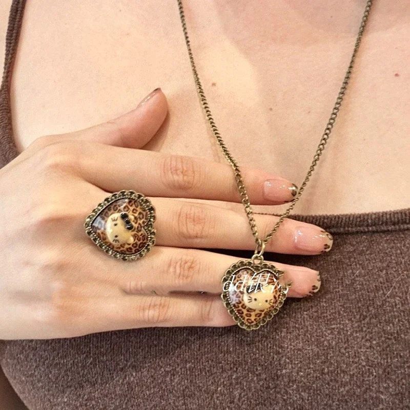 

Hello Kitty Ring Necklace Retro Design Kawaii Leopard Print Open Ring Fashionable Vintage Versatile Accessory