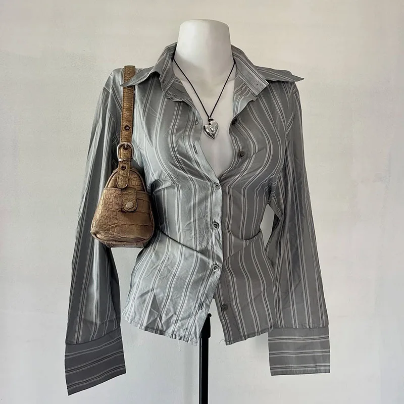 قميص Y2k نسائي كاجوال عصري نحيف على الطراز القوطي مطبوع عليه رسومات جرافيك وأكمام طويلة ملابس جمالية للشارع #1