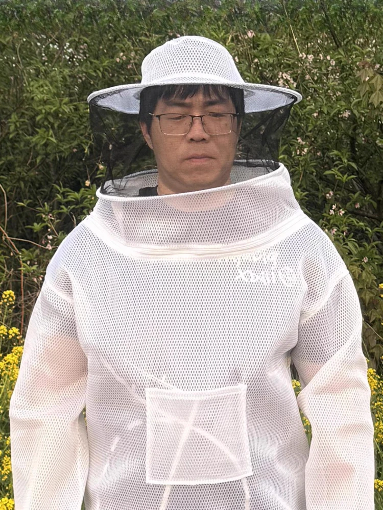 Picture 5: Anti Bee Suit Beekeeping Protective Hooded Jacket Veil Smock Breathable Mesh Protective Clothing Beekeeper Preventing Bee Bites