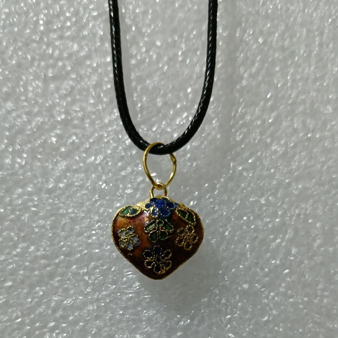 Vintage Cloisonne Enamel Love Heart Pendant Necklace Women Fashion Jewelry Traditional Handcraft Filigree Charms Wax cord Chain