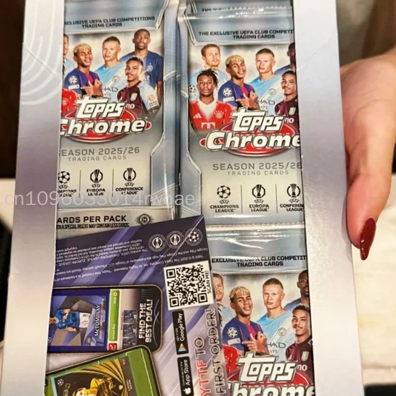 topps-chrome-2025-26-competitions-uefa-club-soccer-trading-blaster-hanger-box-avec-cartes-exclusives-x-fractor-parallels-incluses