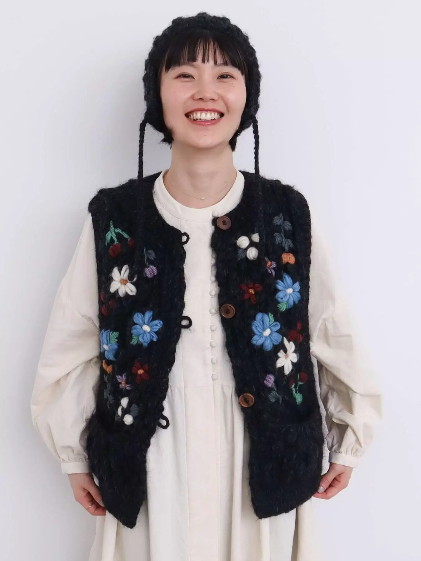 100cm Bust Spring Autumn Women Fairy Delicate Handmade Flower Embroidered Mori Girl Loose Knitted 100% Wool Vest Sweaters