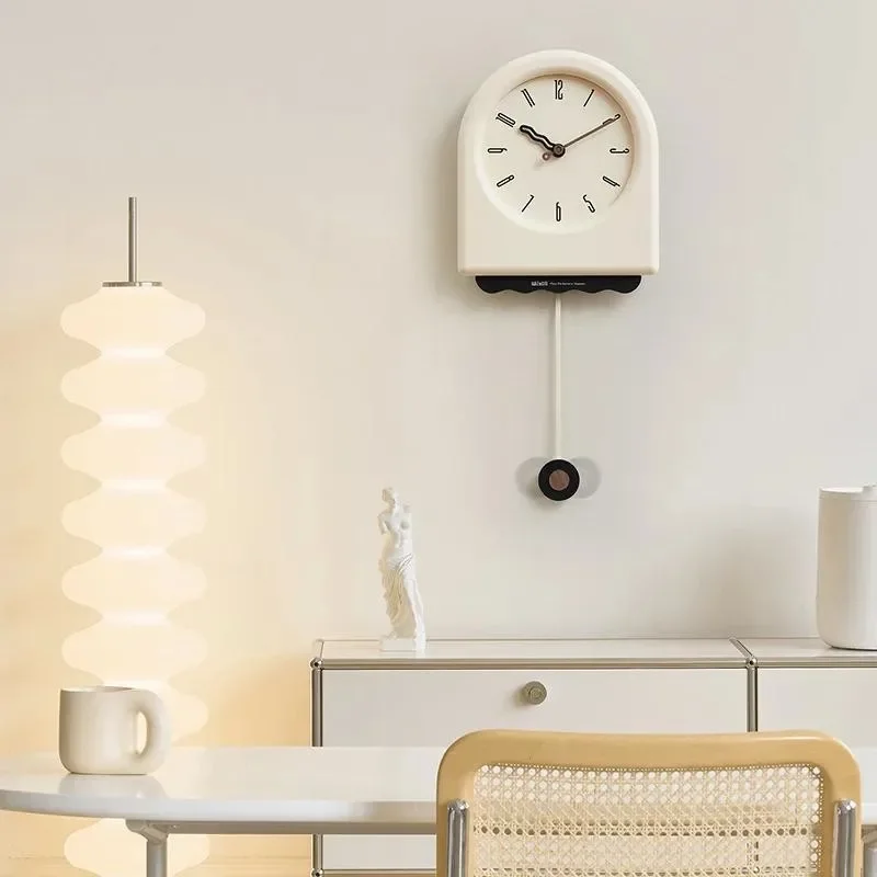 New Korea Cream Style Wall Clock Living Room Clocks Home Decor Digital Clocks Modern Design Swinging Pendulum Clock