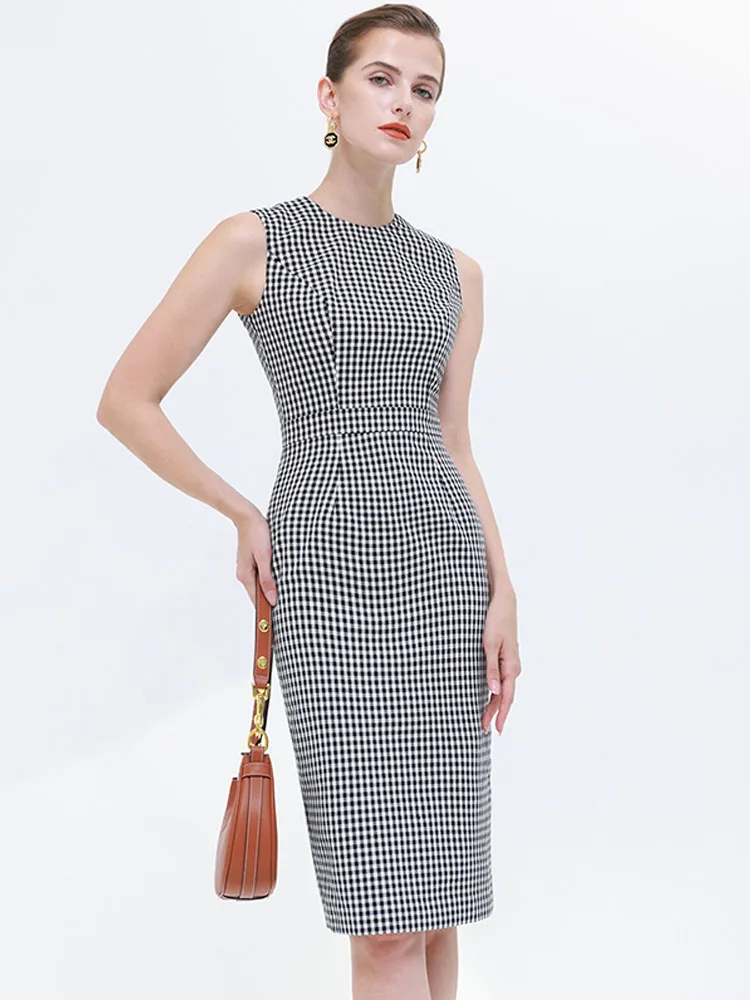 High end fashionable professional buttocks skirt for women to look slim, sleeveless round neck plaid dress