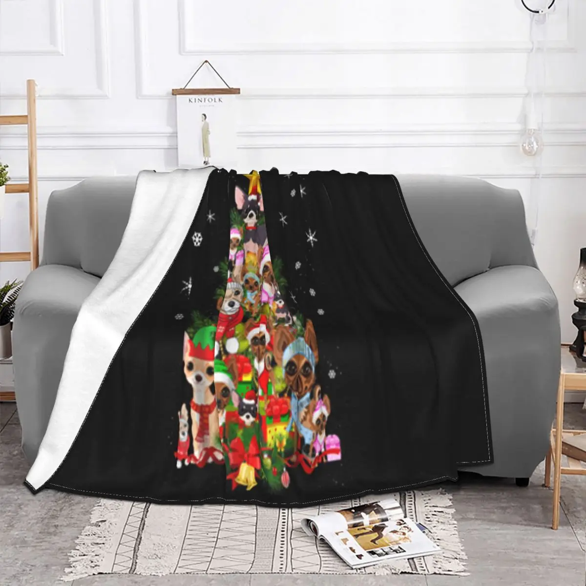 Hot Chihuahua Christmas Tree Xmas Gift For Chihuahua Dog Hot Good Quality Middle Aged Top Throw Blanket