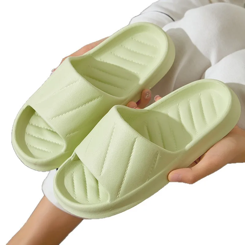 EVA รองเท้าแตะสตรีใหม่ลื่นลายตกแต่งห้องน้ํารองเท้าแตะน่ารักรองเท้าสบายๆกลางแจ้งเดิน