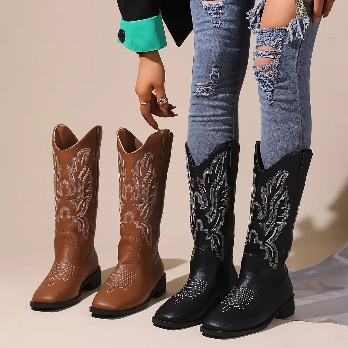 2024 Genuine Cowgirl Boots Chunky Botas Mujer Brand Designer Cowboy  Boots Embroider Casual Shoes Cossack Retro Booties