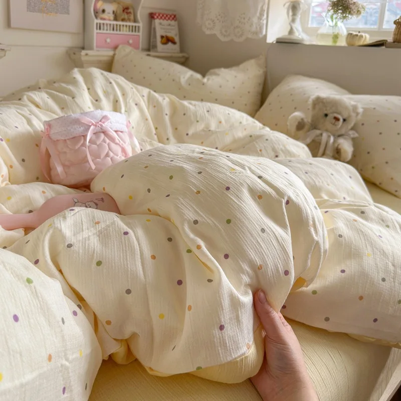 2025 new aerobic three-layer yarn printing four-piece set skin-friendly and soft four-piece set of bedding in student dormitory