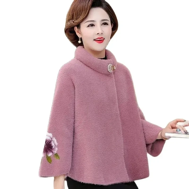 

Mother's clothing Short Embroidered Knitted Jacket Autumn Winter New Loose Imitation Mink velvet Cardigan Female Warm Wool Coat