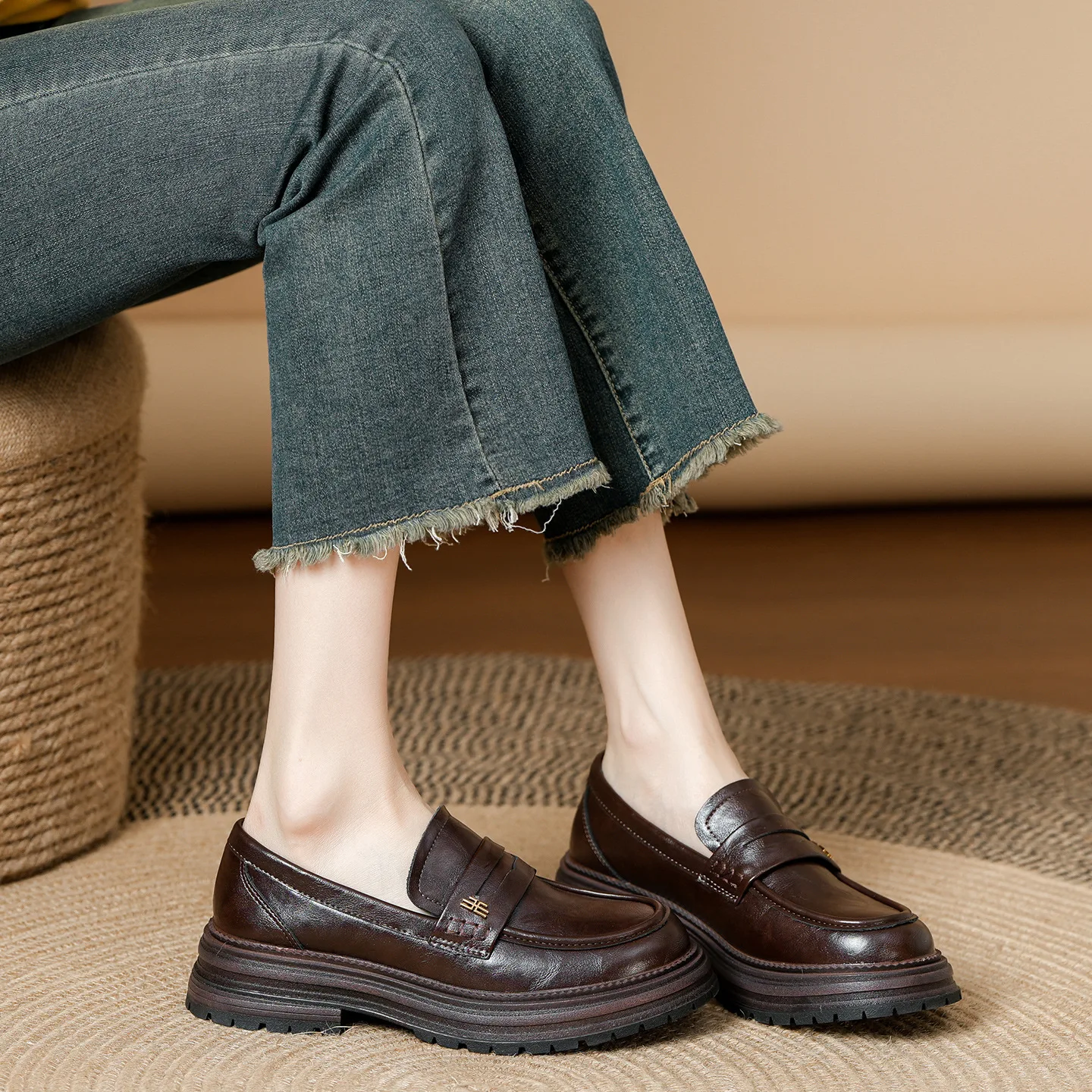 

2025 Spring Autumn New Women's Black Leather Loafers French Style Soft Sheepskin Platform Slip On British Fashion Shoes