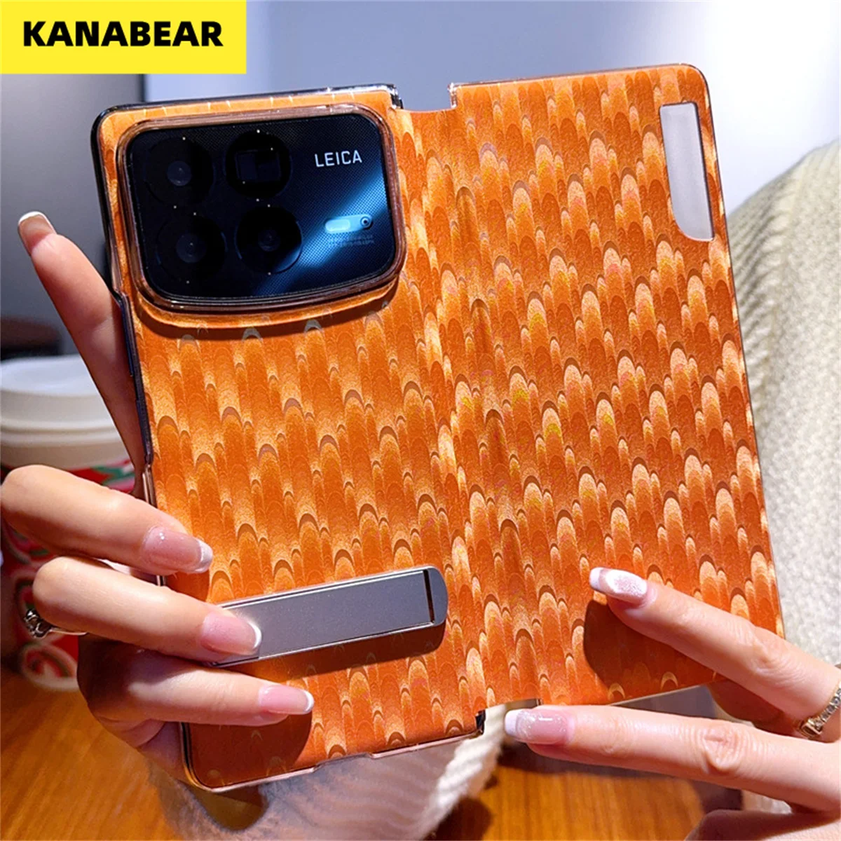 

Luxury New Year Peacock Pattern Flip Case for Xiaomi MIX Fold4, Built-in Stand Hinge Protection Shockproof Cover