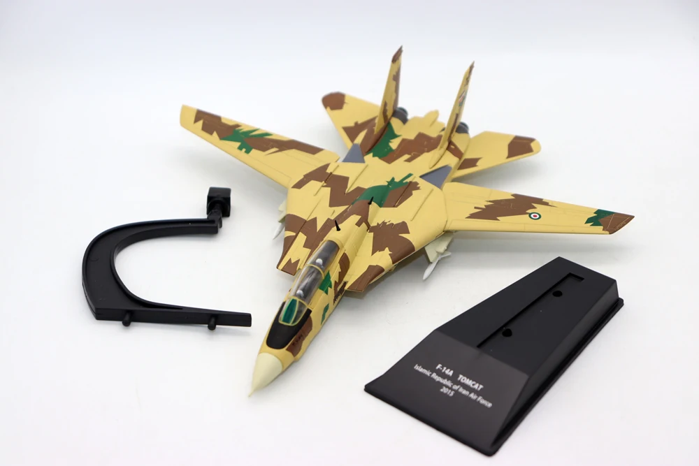 Nouveau 1/100 F-14A TOMagan Iran Air Force 2015 Fighter Diecast et en alliage de plastique modèle d\'avion de simulation pour cadeau de collection