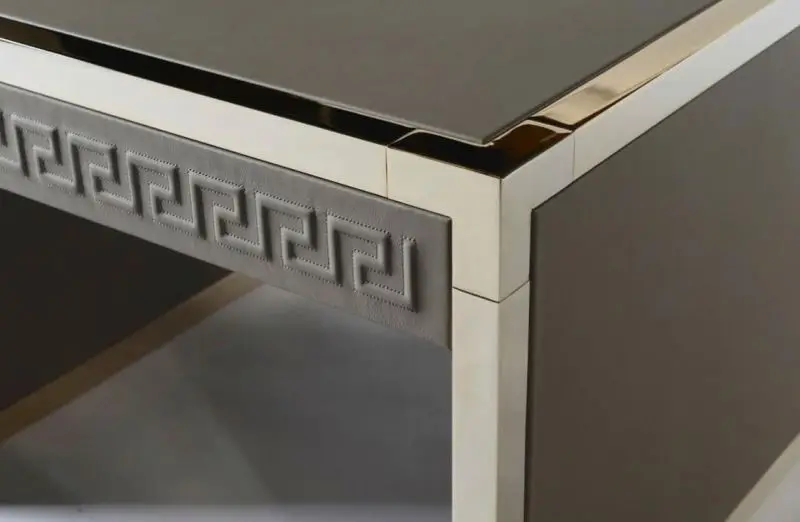 โต๊ะข้างเตียง เฟอร์นิเจอร์ โต๊ะข้างเตียงในห้องนอน