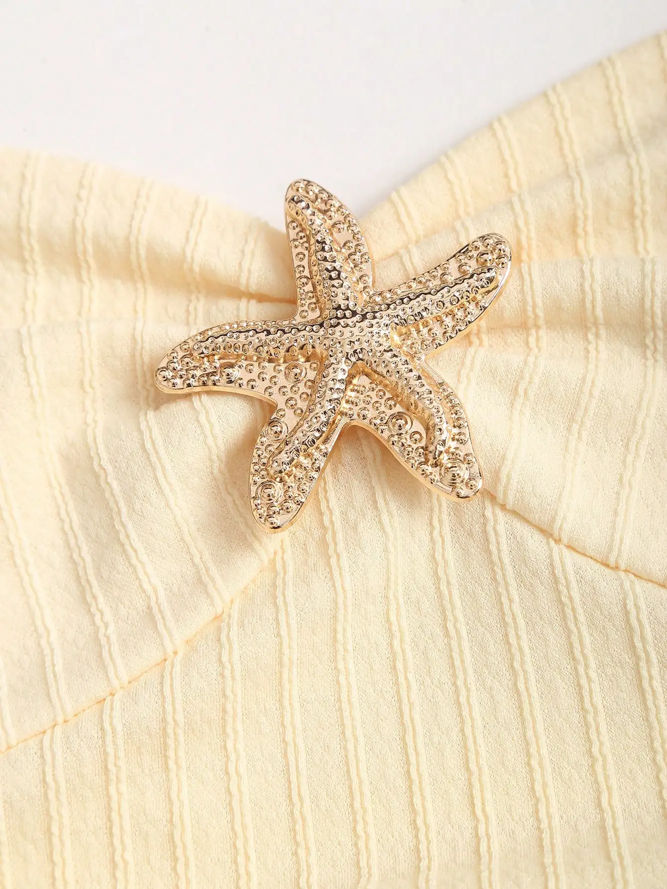 Minivestido feminino de praia com gola halter e decoração de estrela do mar, busto franzido e bainha com babados em camadas, primavera verão