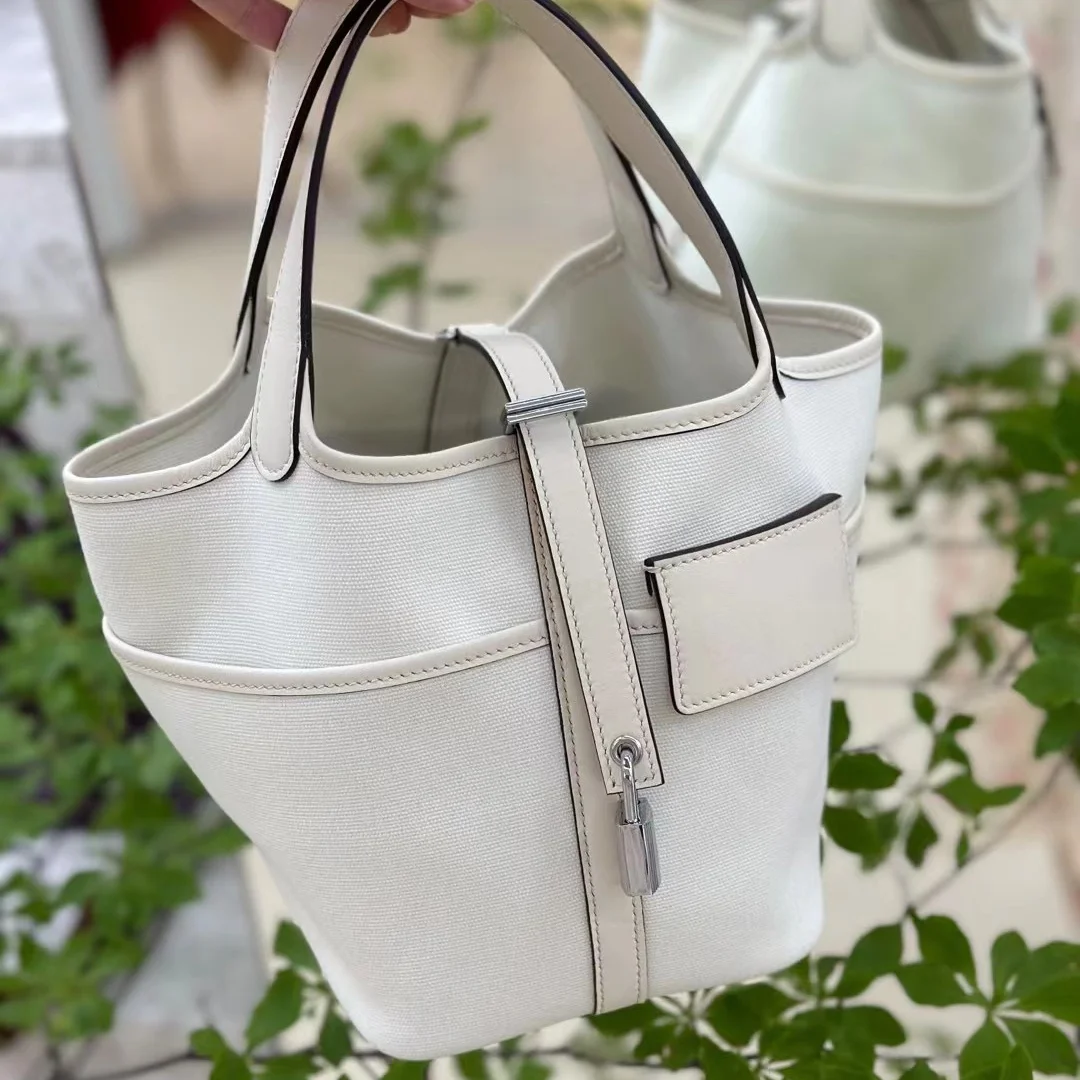 2024 New Fashion Bucket Bag Sail Cloth Basket Handbag Women\'s Versatile Trend Soft Matching Leather