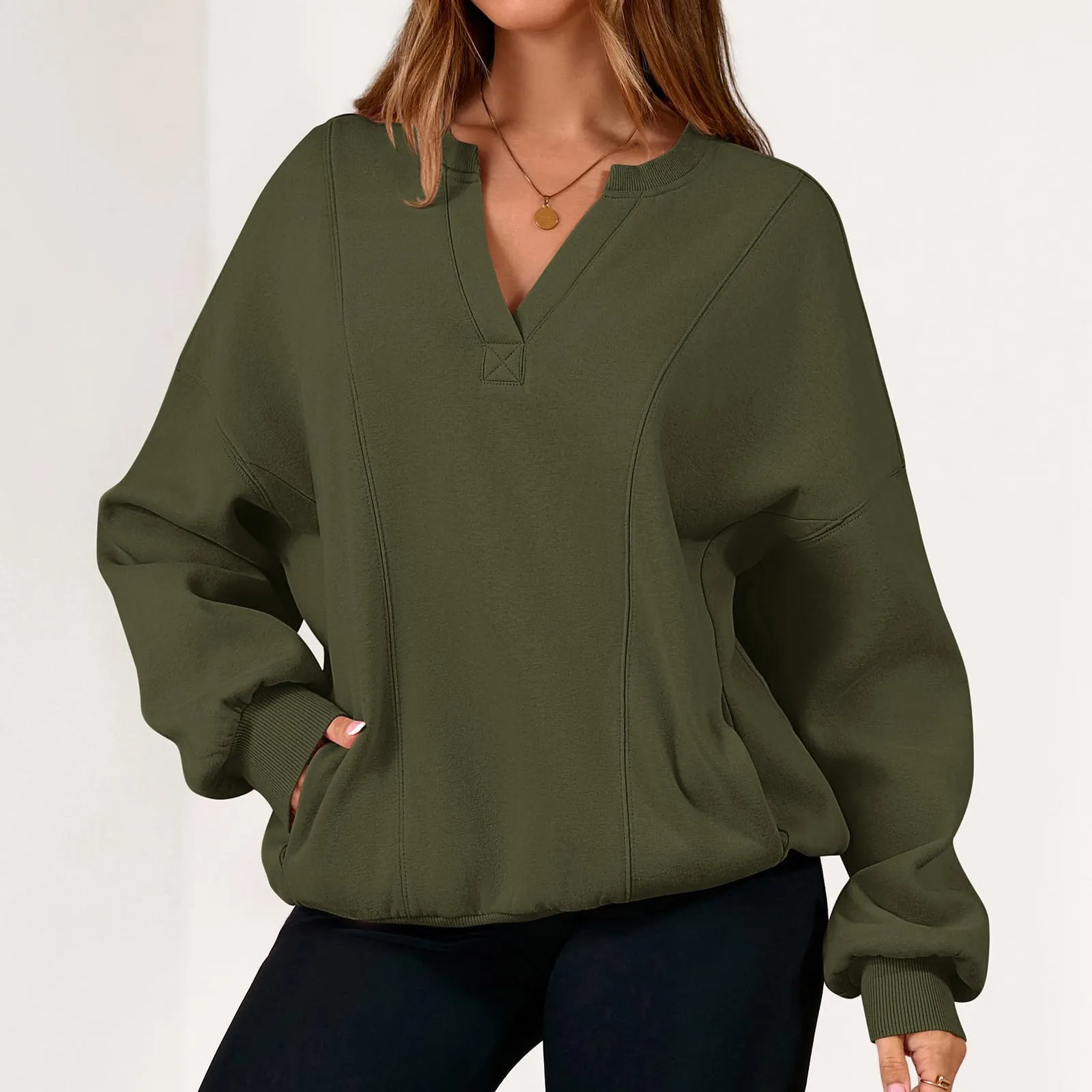 トップス女性のための女性の快適でファッショナブルなカジュアル無地長袖トップスウェット冬服女性新しい