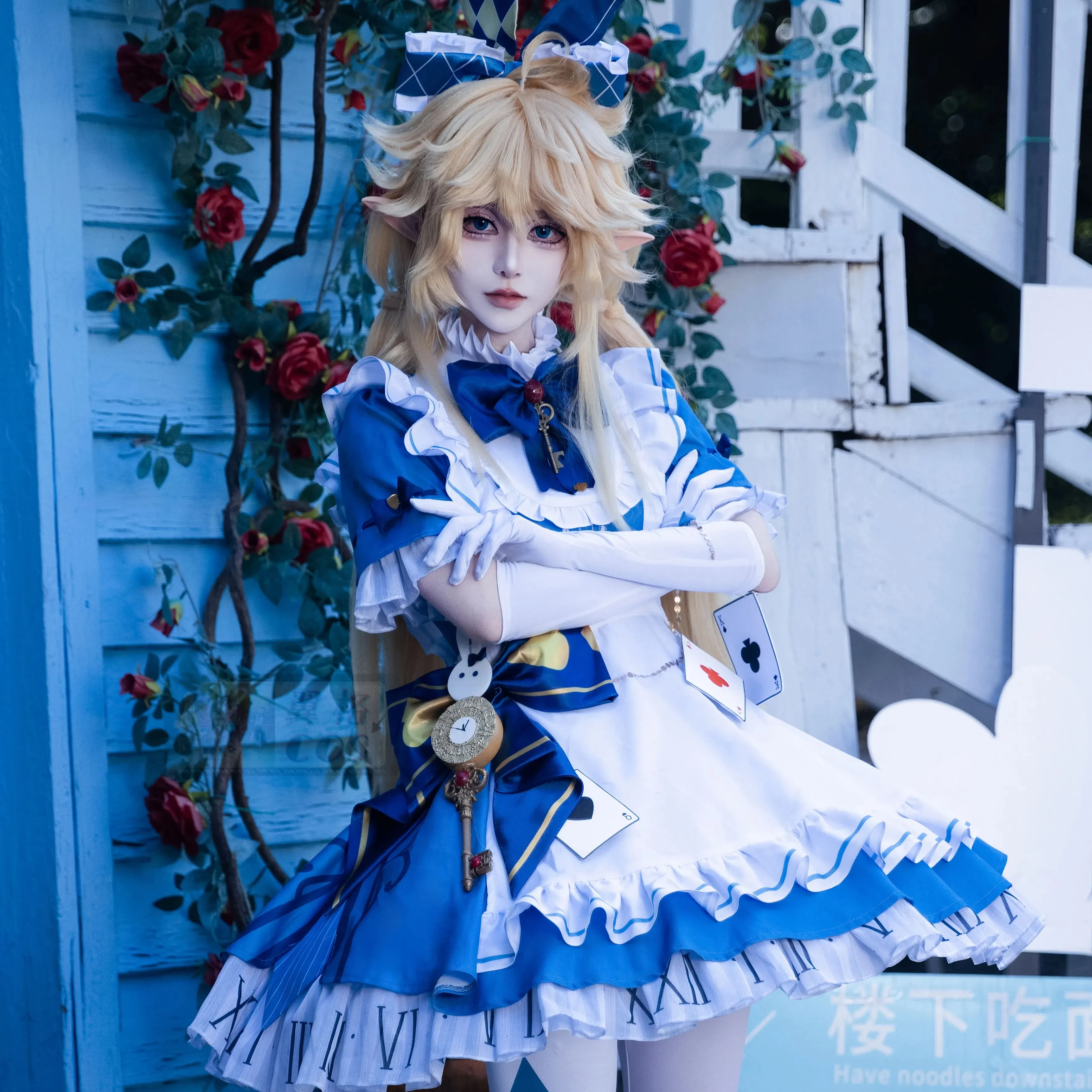 Nuevo disfraz de Cosplay Aki Q para uniforme de Halloween, vestido de mujer de talla S-XXL, vestido de sirvienta Lolita Aotu, accesorios de vestido de alta gama Mooyiyi