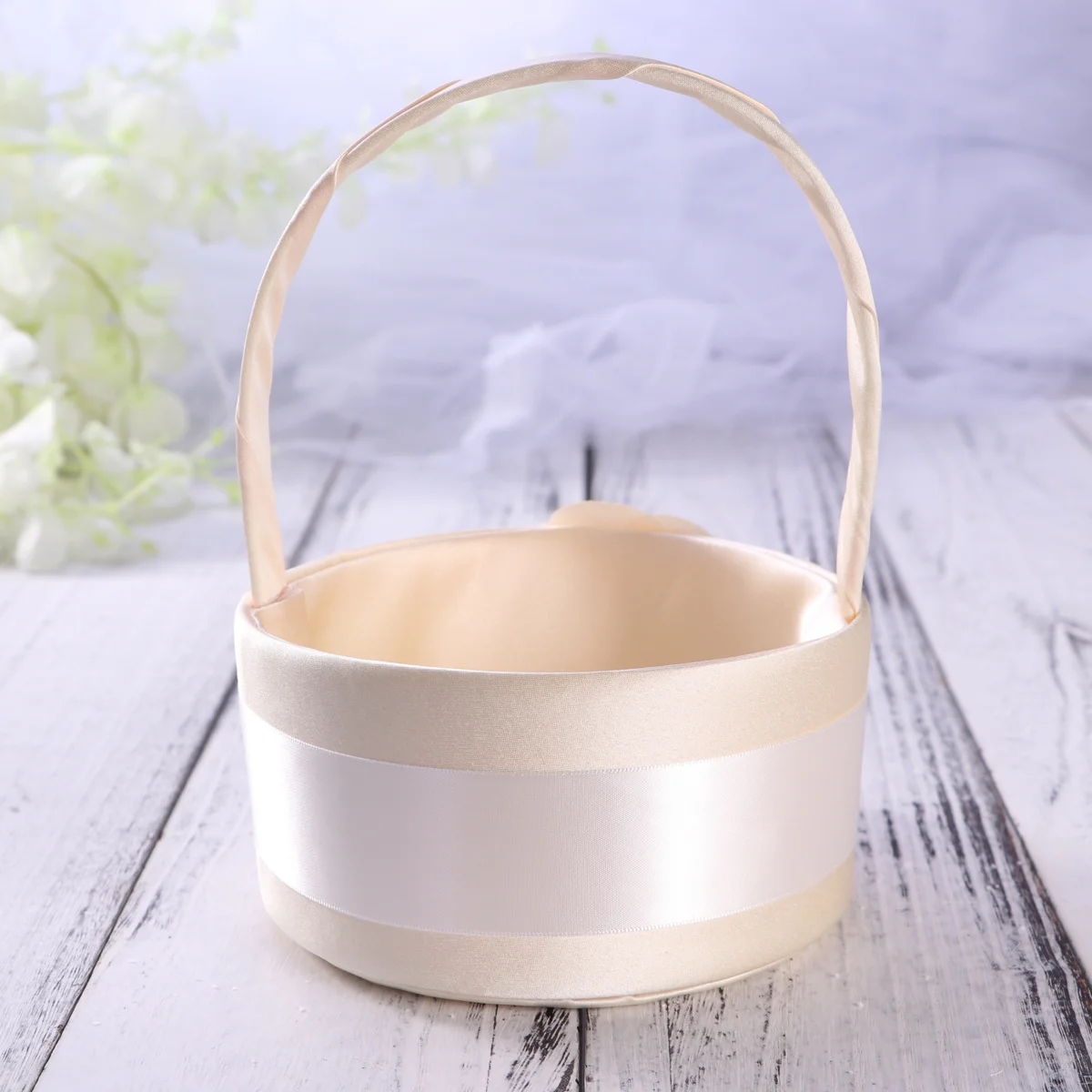 

Vintage Handmaded Beige Satin Wedding Flower Basket for Flower Ceremony Party Candy Gift Confetti Holder Wedding Basket
