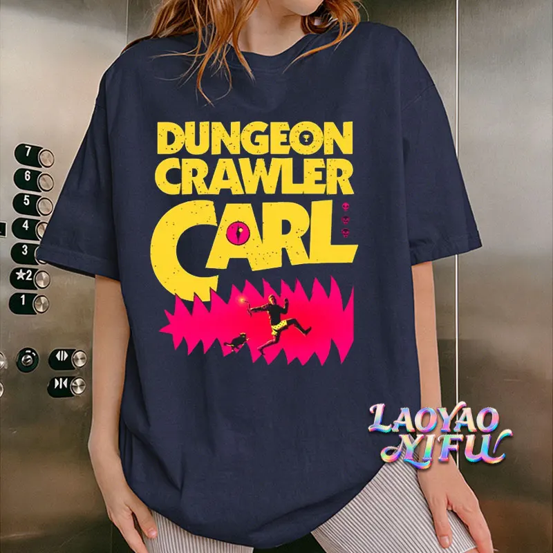 Trendy Retro Style Dungeon Crawler Carl Shirt Sci-Fi Book Lover Tee Vintage Fashion Graphic Tee T-Shirt Gift for Unisex Tshirt