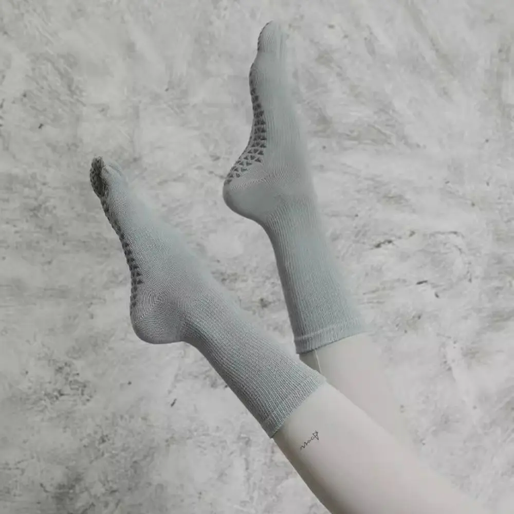 مع أصابع منفصلة خمسة أصابع الجوارب رقيقة أنبوب قصير منخفضة قطع الكاحل جوارب رياضية امتصاص العرق المضادة للاحتكاك